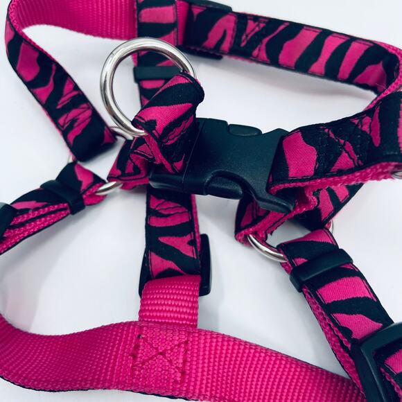Zebra Print Dog Harness and Chew Toys - Medium Size - Picture 3 of 7